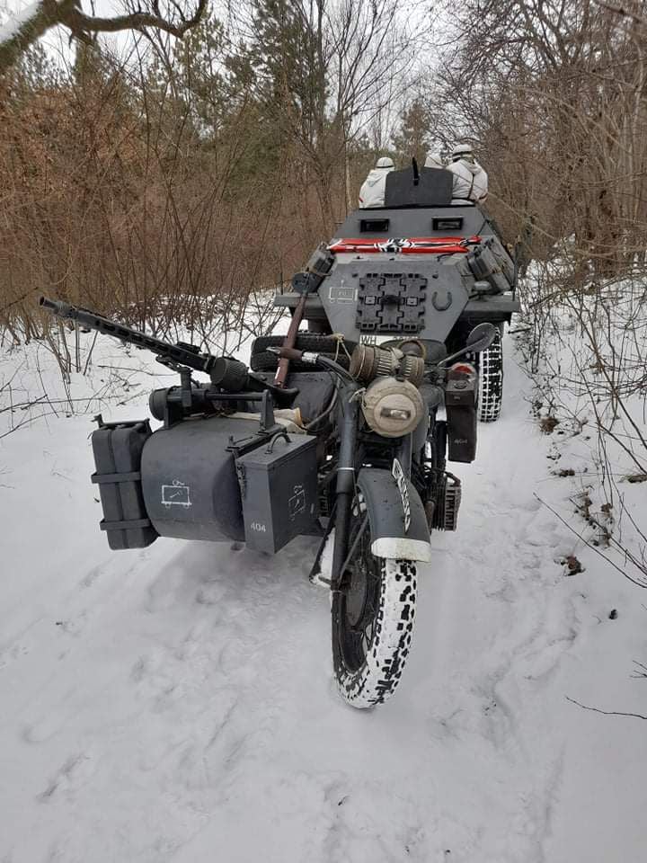 військова техніка, виставка