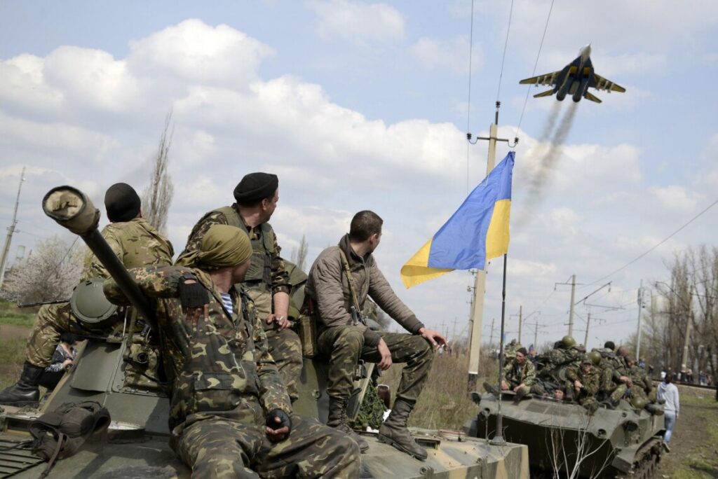 В Україні вводять воєнний стан у зв’язку з початком Росією війни війна, Росія