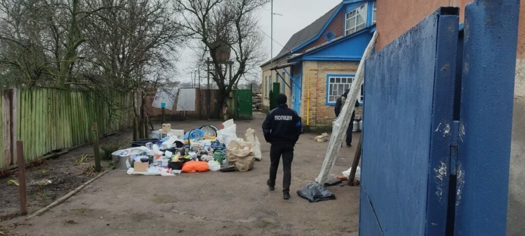 мародерство у Богданівці
