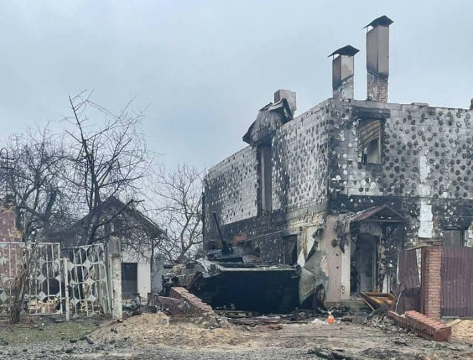 Мародерство: чоловік неподалік Великої Димерки обібрав потерпілий від обстрілів магазин мародерство