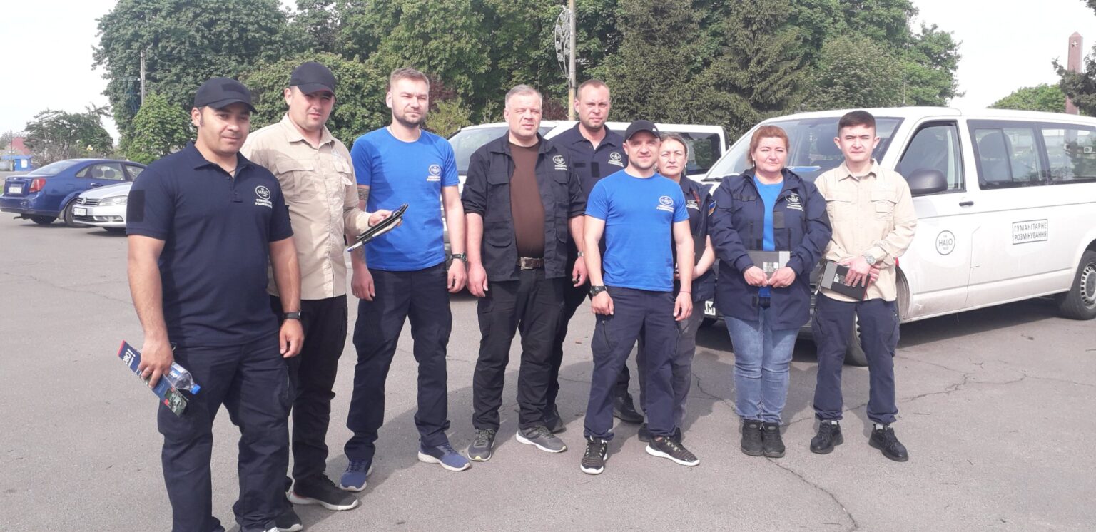 Гуманітарне розмінування: у Великодимерській громаді розпочали працювати іноземні фахівці Велика Димерка, розмінування