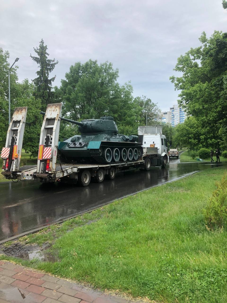 демонтаж танка з парку