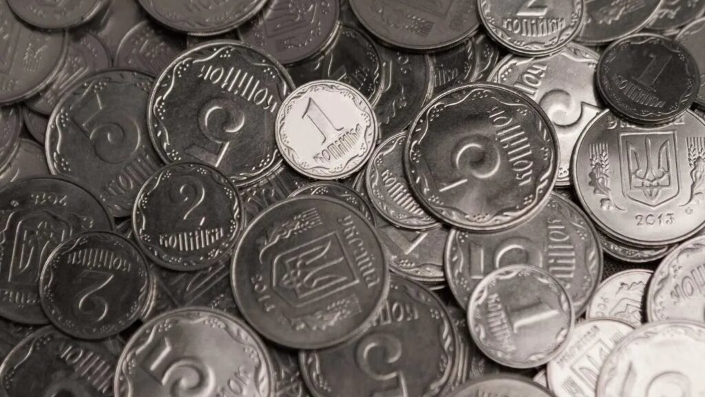 Українці зможуть обмінювати монети 1, 2 та 5 копійок на рік довше