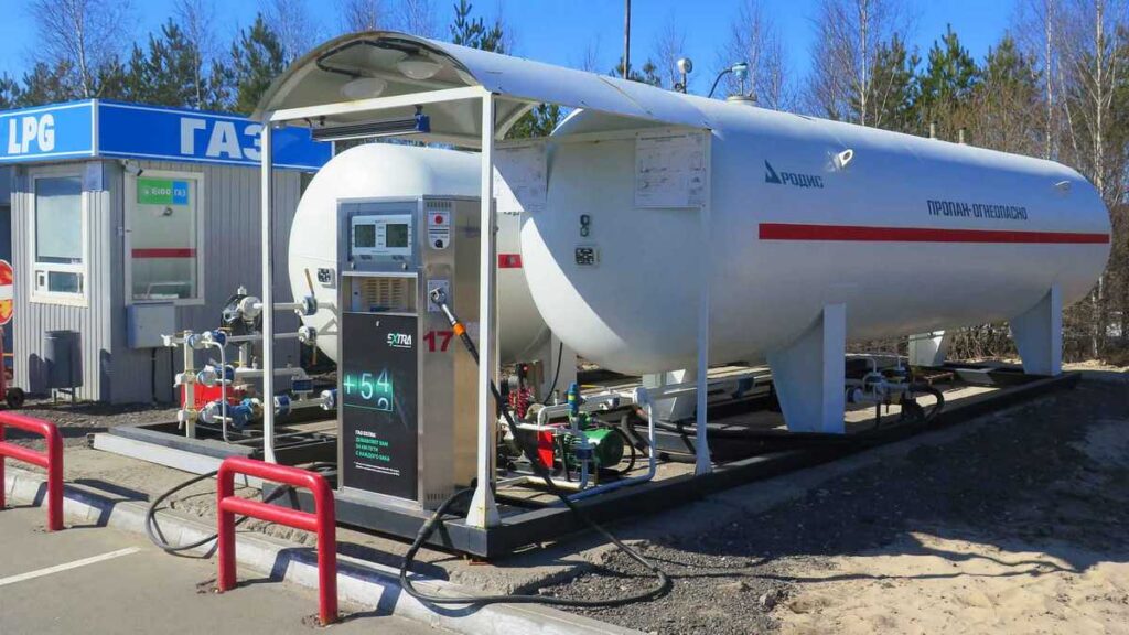 Українські мережі АЗС знизили ціни на автогаз