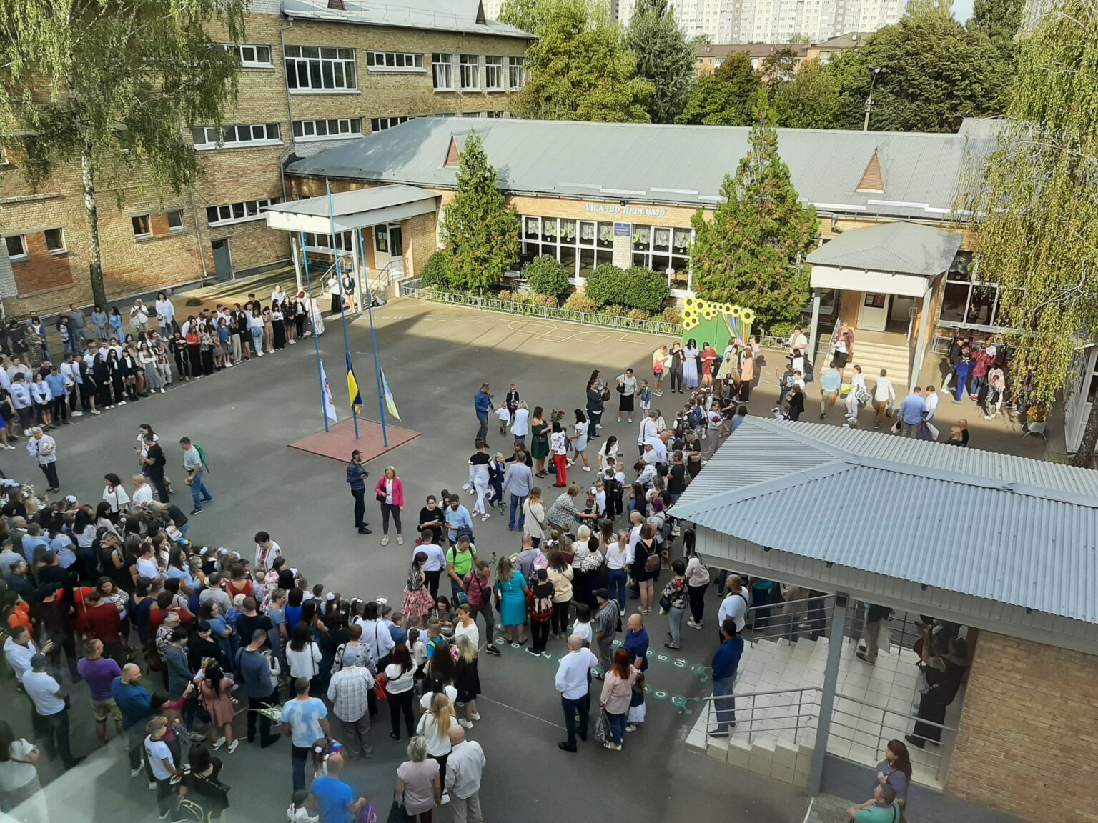 День знань: як у броварському ліцеї №8 святкували 1 вересня