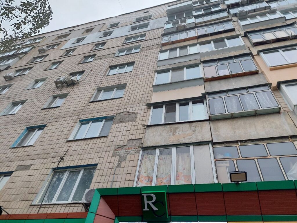 Бровари будинок