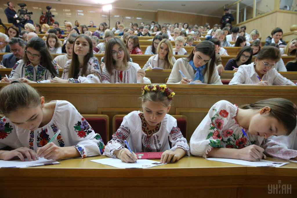 9 листопада в Броварах писатимуть традиційний радіодиктант національної єдності