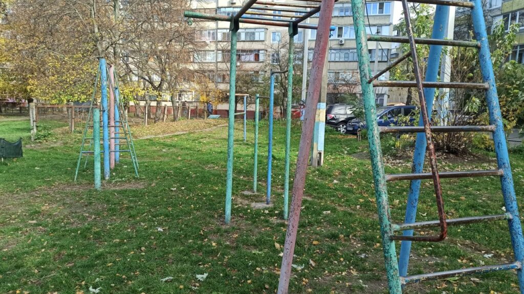 дитячі майданчики в Броварах