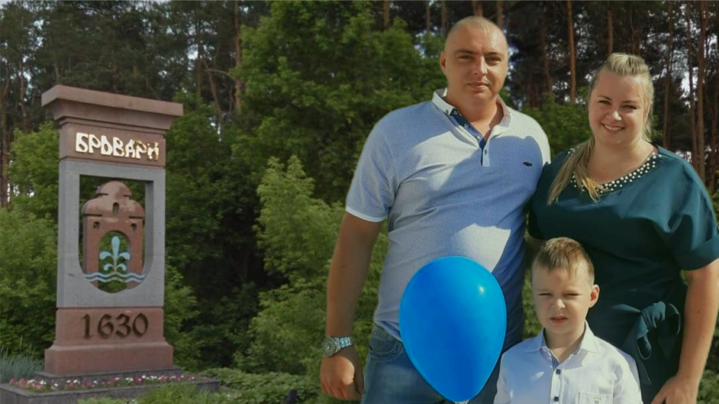 Відома співачка з Броварів прихистила в своєму будинку родину з Херсонщини. ФОТО
