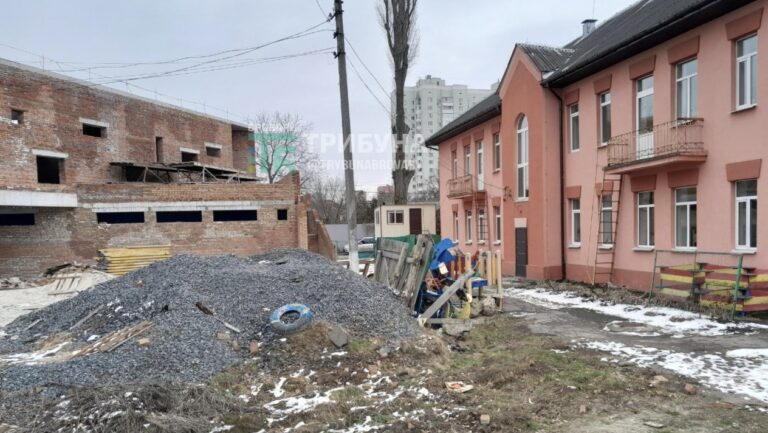 У Броварах реконструкція дитсадка «Зірочка» призупинена. Причини