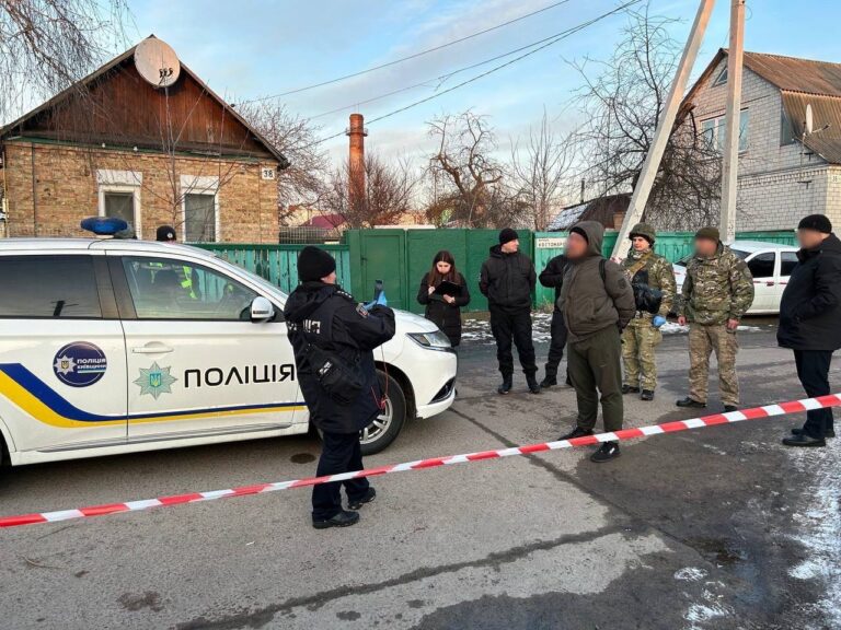 хуліган у Броварах із рюкзаком гранат