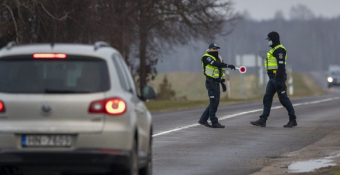 Що варто знати водію, щоб не «розвели» на блокпостах блокпост