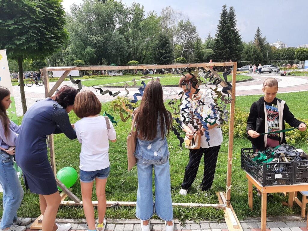 волонтери