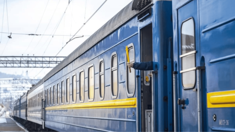 До Великодня «Укрзалізниця» запустить додаткові поїзди зі столиці