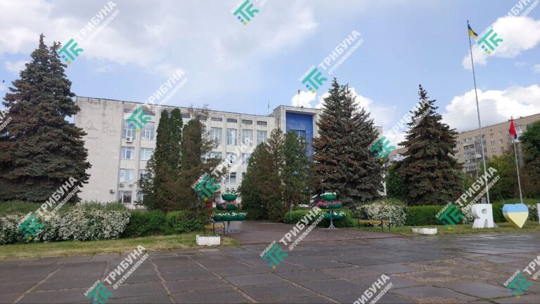 Паркінг+укриття: в Броварах біля міськради побудують захисну споруду подвійного призначення Броварська міська рада