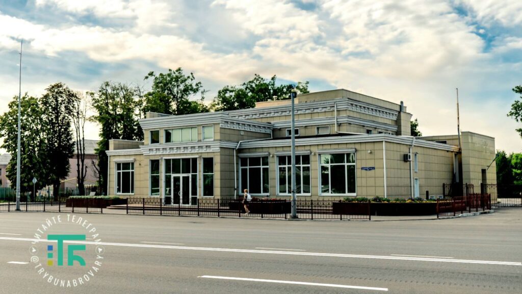 Одруження в Броварах під час війни: чи потрібна для цього довідка з «військкомату»