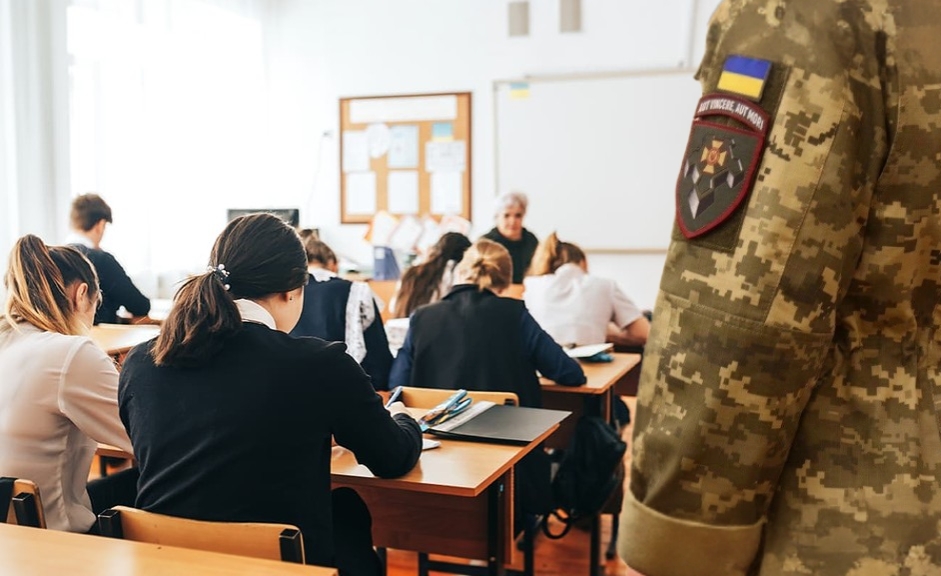 У Міносвіти розпочали роботу над оновленням шкільної дисципліни «Захист України». ВІДЕО