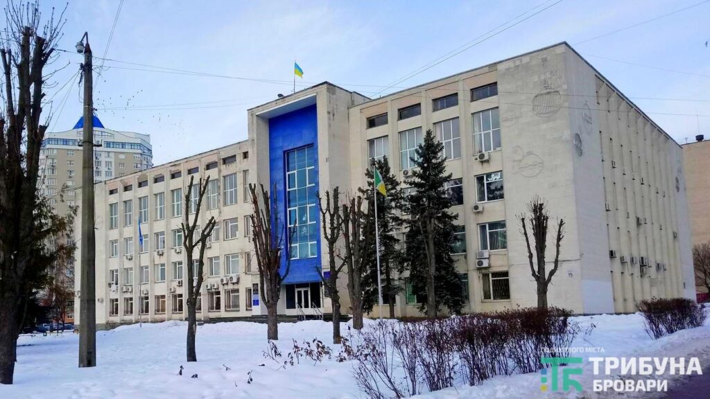 Підземний паркінг/ укриття біля міськради таки будуватимуть? Міська рада