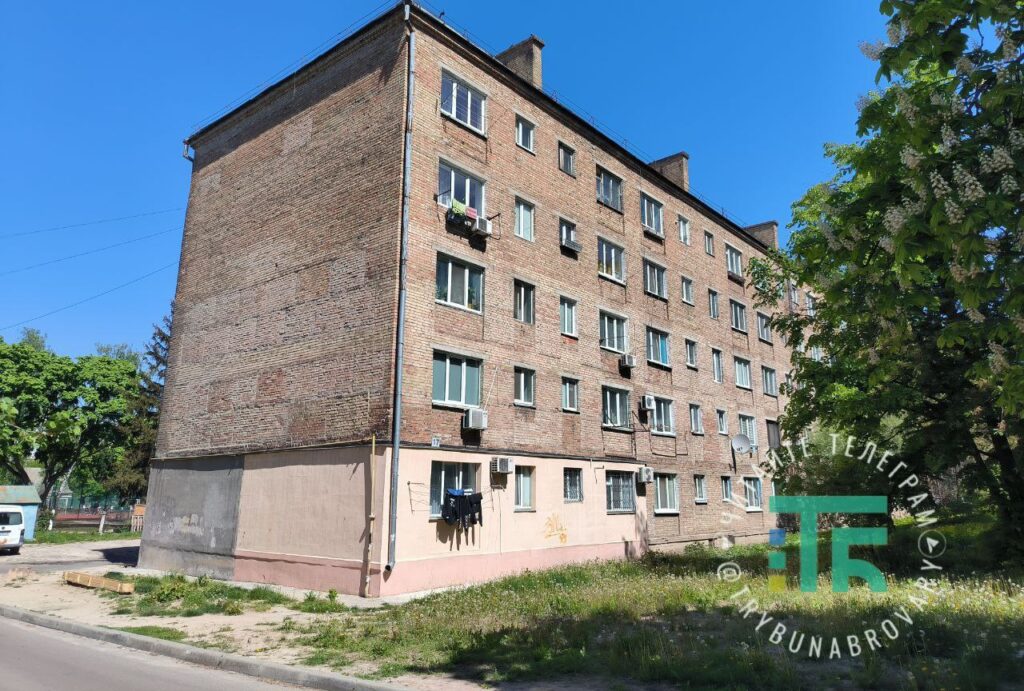 У Броварах цьогоріч комунальники планують відремонтувати дахи в 4-ох будинках: на якій стадії роботи