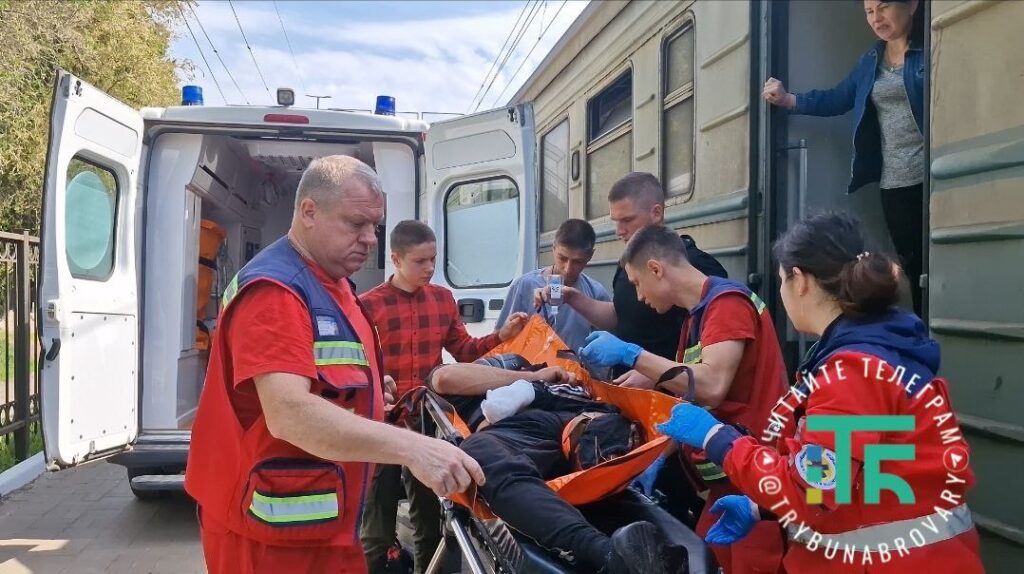 відрізало ногу електричкою