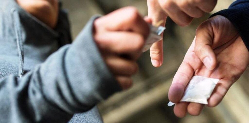 Наркопритон у Броварах продовжує діяти попри не одну кримінальну справу наркотики