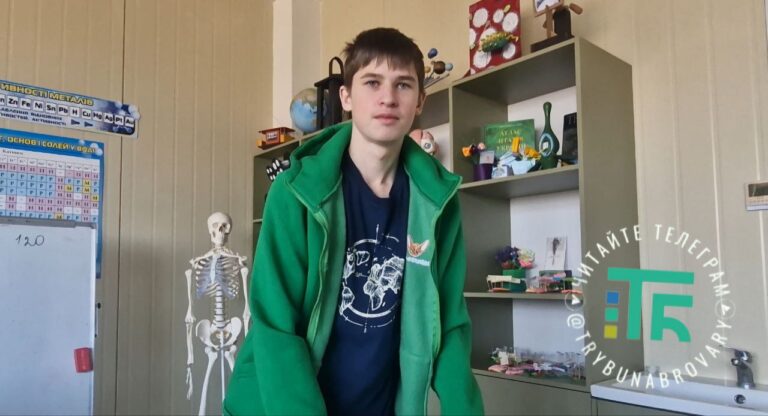 Винахід, що врятує життя комах, відтак, сади: учень броварської приватної школи Monomax вигадав унікальний плафон для ламп Володимир Єрьомін, школа Мономакс