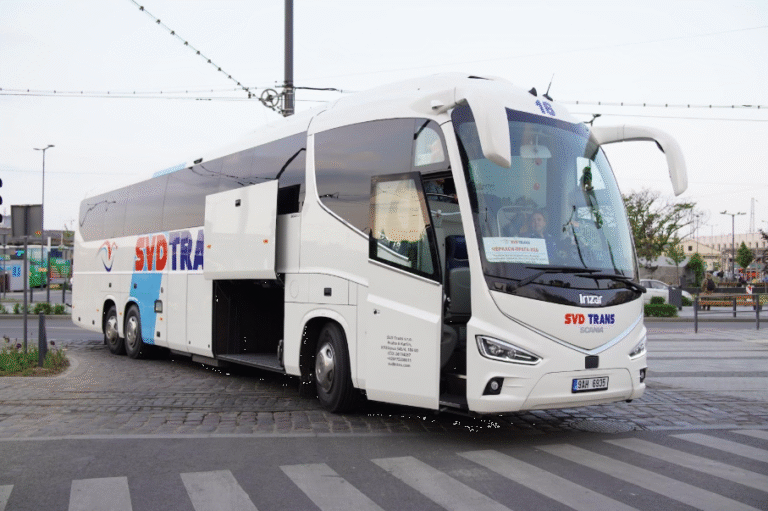 Топ 5 речей, які зроблять вашу поїздку автобусом до Праги легшою