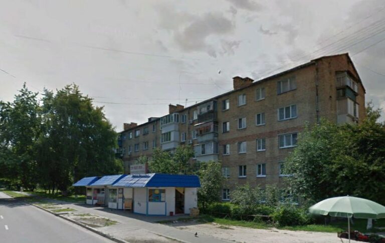 Близько 20 млн грн планують витратити в Броварах на ремонт міжбудинкових проїздів і тротуарів. Що ремонтуватимуть цього разу? Вул. Лагунової