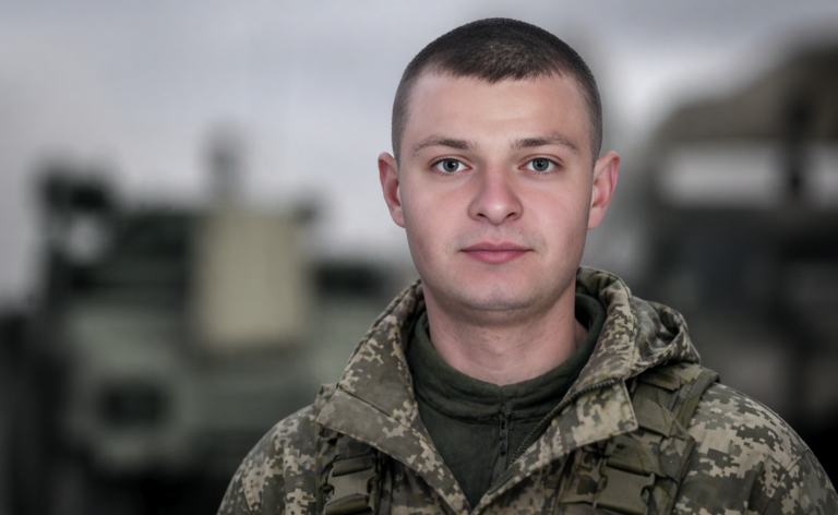 Через чотири роки на щиті повернувся в Бровари Захисник Артем Молчанов