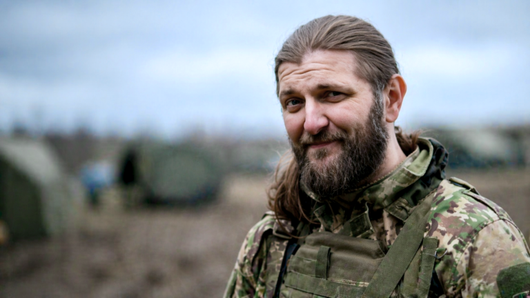 «Він не втрачав людяності навіть після всього, що довелося пережити на війні»: у Броварах попрощалися з полеглим Захисником Миколою Поліщуком