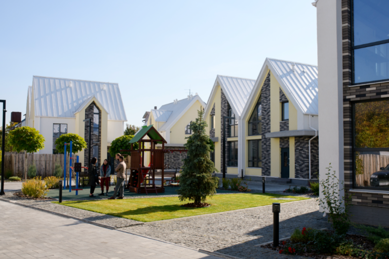 Альтернатива квартирі: переваги життя в котеджному містечку під Києвом
