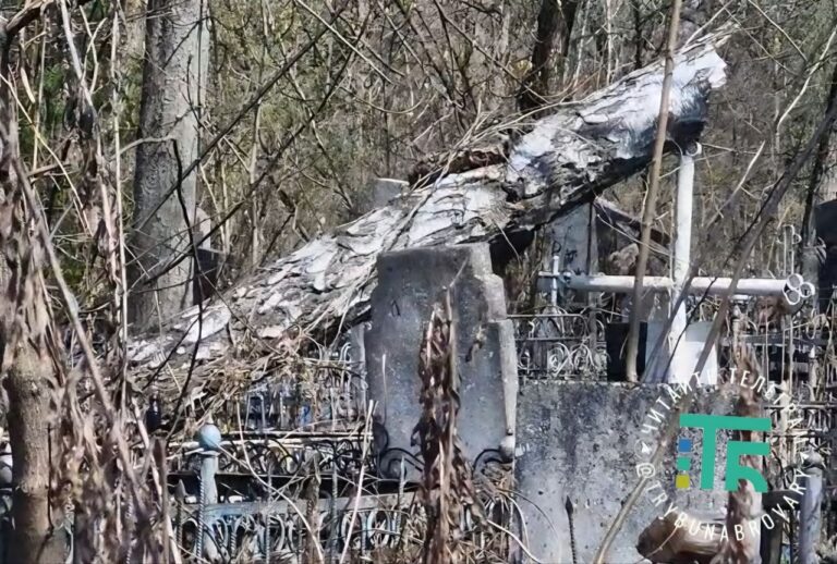 старе кладовище на Я. Мудрого
