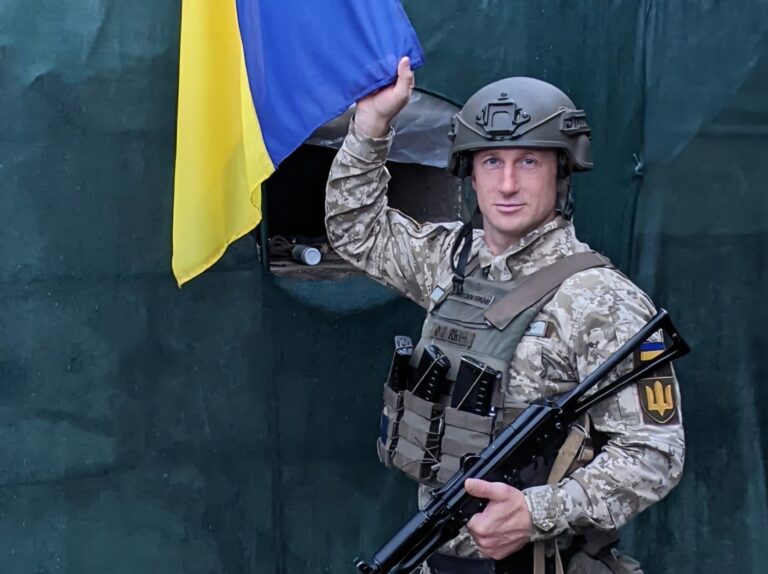«Поруч із ним була радість, тепло і відчуття справжньої сім’ї»: Бровари попрощалися із загиблим земляком Миколою Юкальчуком