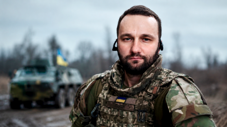 «Ми завжди з нього брали приклад»: у Броварах попрощались із Романом Ткаченком