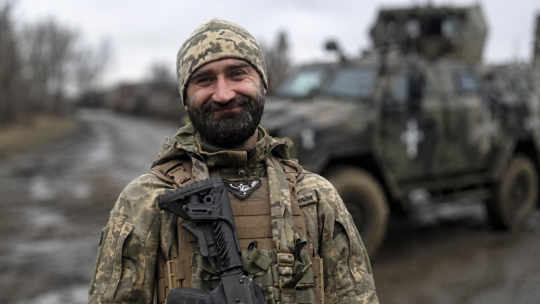 У Броварах попрощались із полеглим Захисником Павлом Скляренком