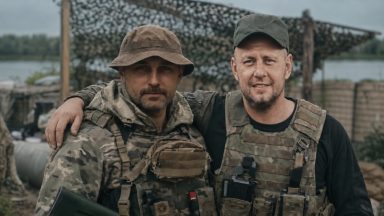 Страшний біль утрати: Броварська громада на колінах провела в останню путь двох бойових друзів – Олександра Остапенка та Сергія Коваленка