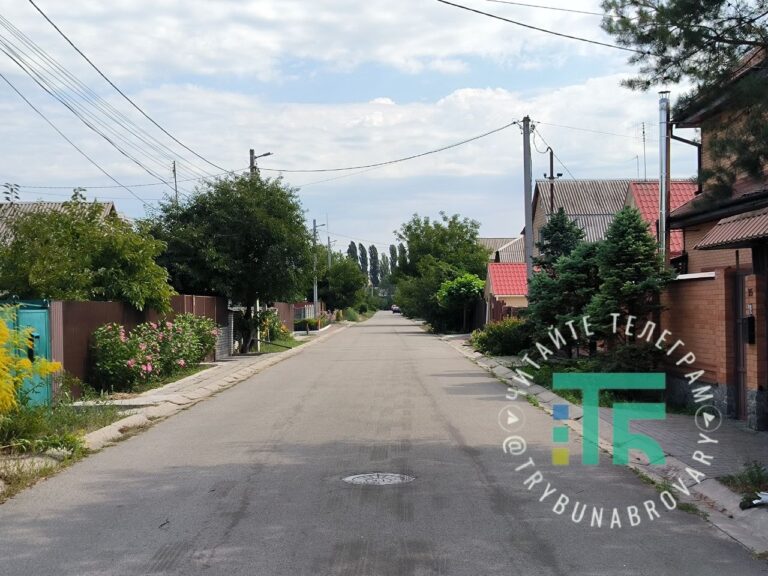 Бровари: історія вулиці Євгена Коновальця